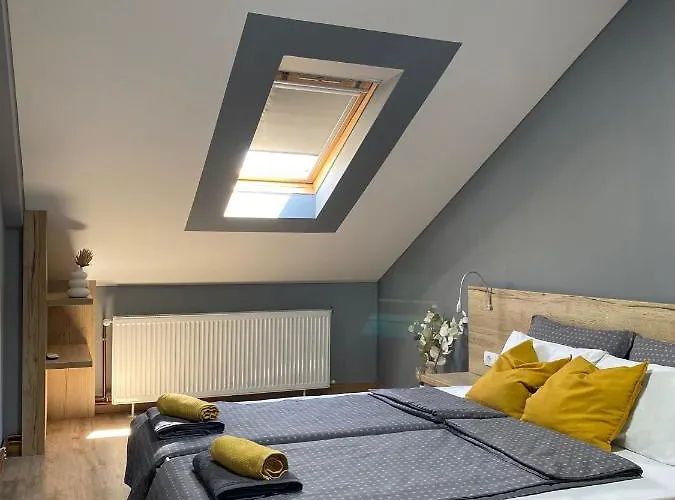 Iris Apartment