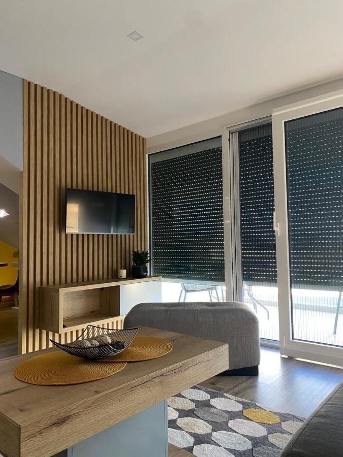 Iris Apartment